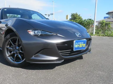 Mazda MX-5 (Roadster)