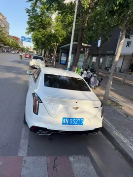 Cadillac CT4