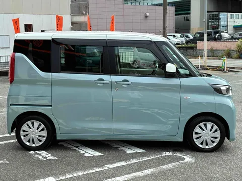 Mitsubishi eK Space