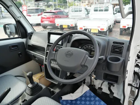 Nissan Clipper Truck