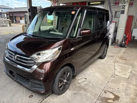 Nissan Dayz Roox