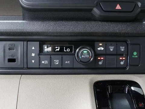 Honda N-BOX Joy
