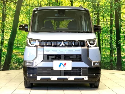 Mitsubishi Delica Mini