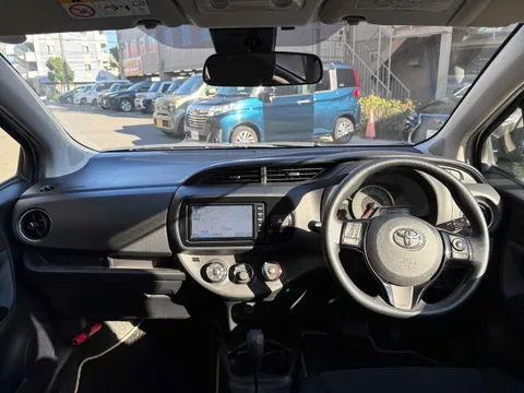 Toyota Yaris (Vitz)