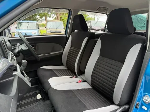 Toyota Pixis Joy