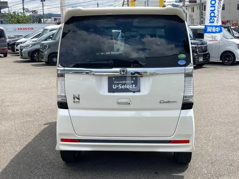 Honda N-BOX Custom