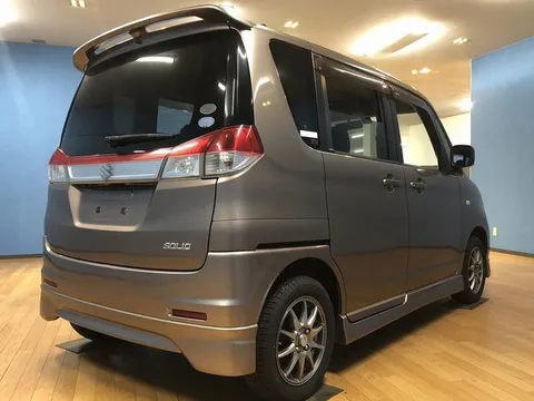 Suzuki Solio