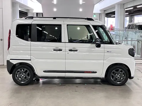 Suzuki Spacia Gear