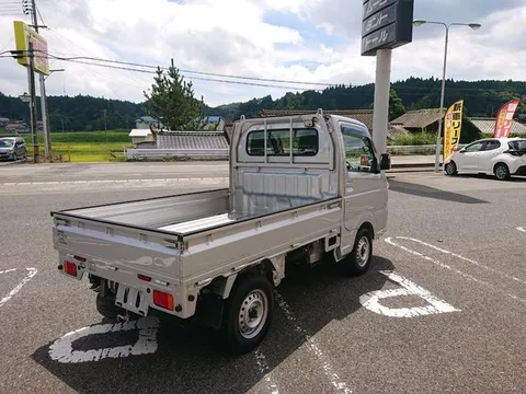 Nissan Clipper Truck