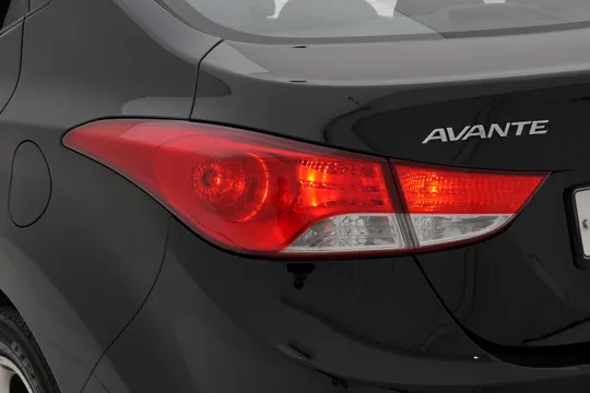 Hyundai Elantra (Avante)