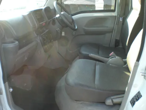 Mitsubishi Minicab Van