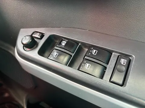 Toyota Pixis Mega
