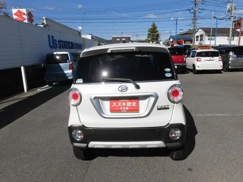 Daihatsu Cast