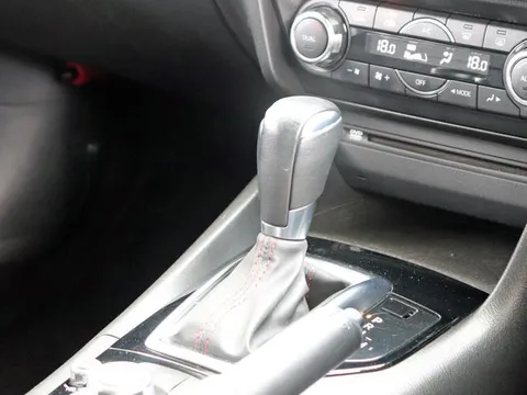 Mazda Axela Sport