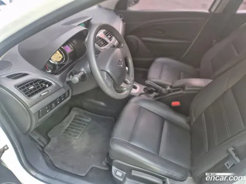 Renault SM3