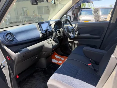 Mitsubishi eK X