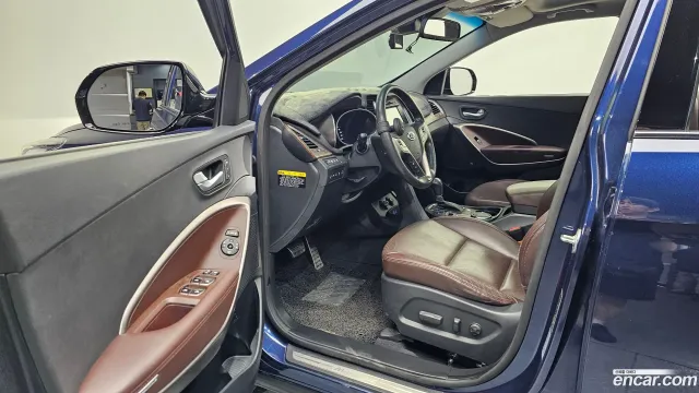 Hyundai Grand Santa Fe (Maxcruz)