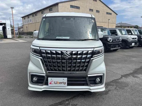 Suzuki Spacia Custom
