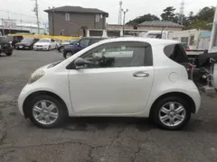 Toyota iQ