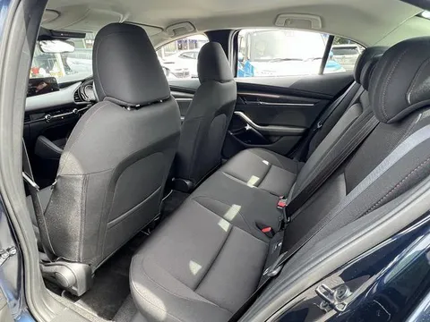 Mazda MAZDA3 Sedan