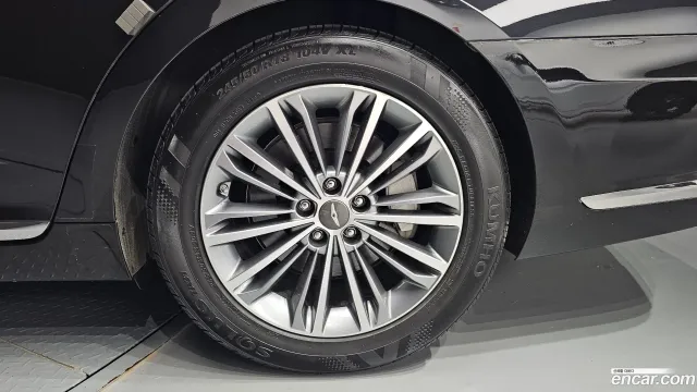 Genesis G90 (EQ900)