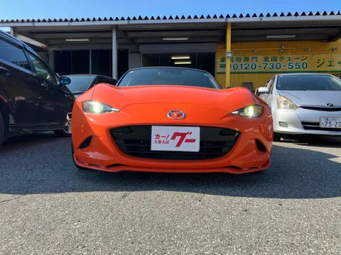Mazda MX-5 (Roadster)
