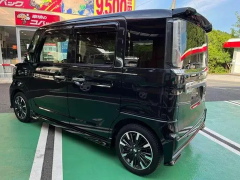 Suzuki Spacia Custom