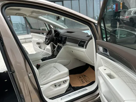 Volkswagen Viloran