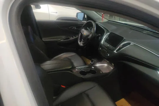 Chevrolet Malibu XL