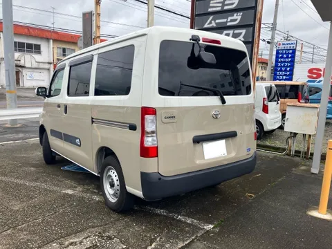 Toyota TownAce Van