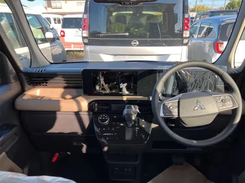 Mitsubishi Delica Mini