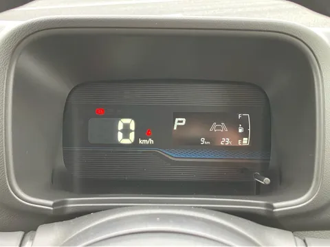 Nissan Clipper Van