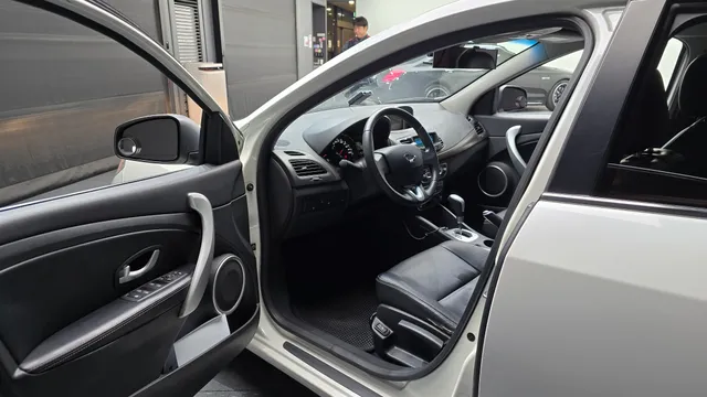 Renault SM3