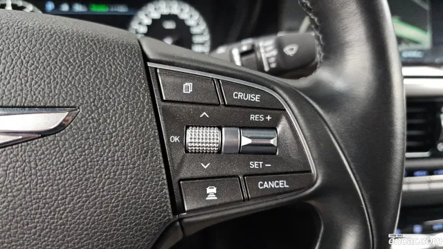 Genesis G90 (EQ900)