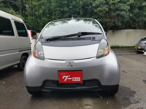 Mitsubishi I