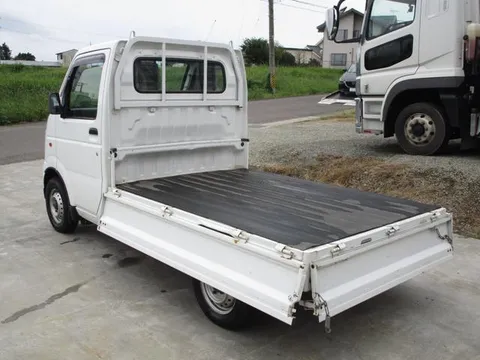 Mazda Scrum Truck