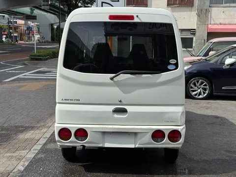 Mitsubishi Minicab Van