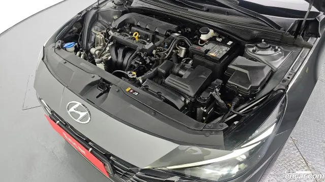 Hyundai Elantra (Avante)