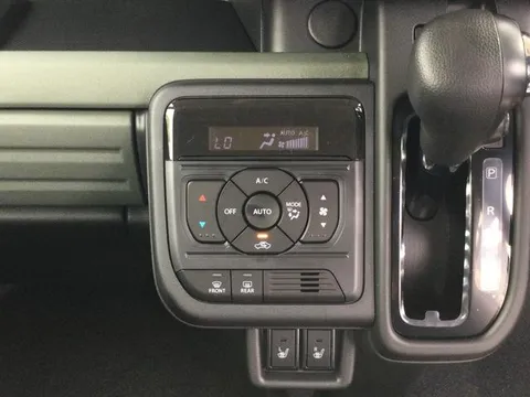Suzuki Spacia Gear