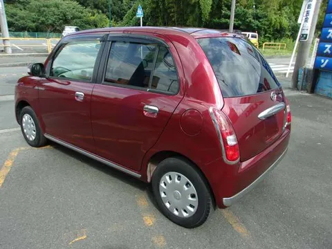 Daihatsu Mira Gino