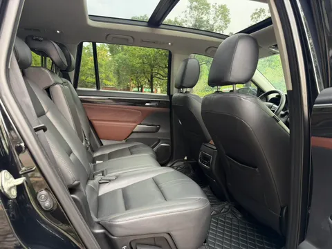 Gac GS8