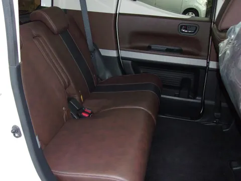 Honda N-BOX Slash
