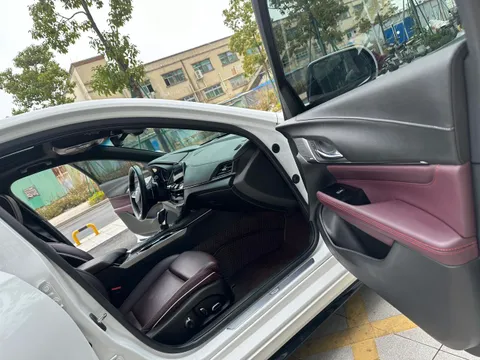 Cadillac CT4