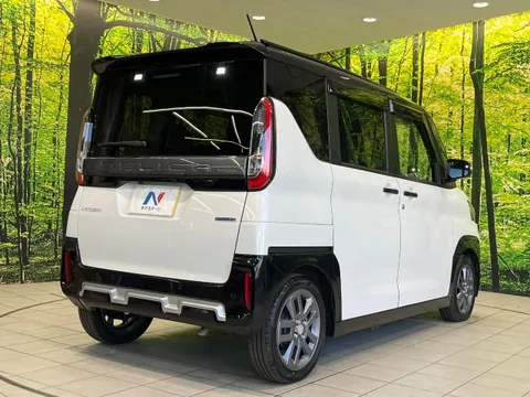 Mitsubishi Delica Mini