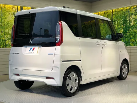 Mitsubishi eK Space