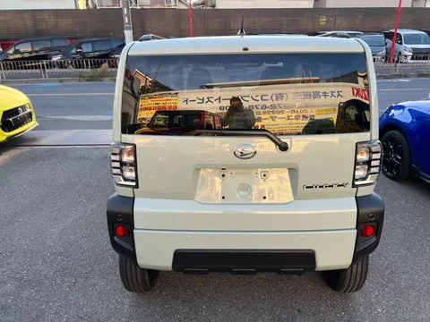 Daihatsu Taft