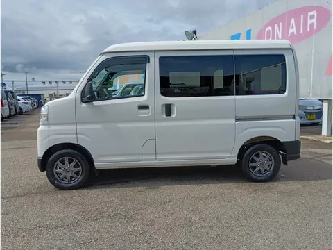 Toyota Pixis Van