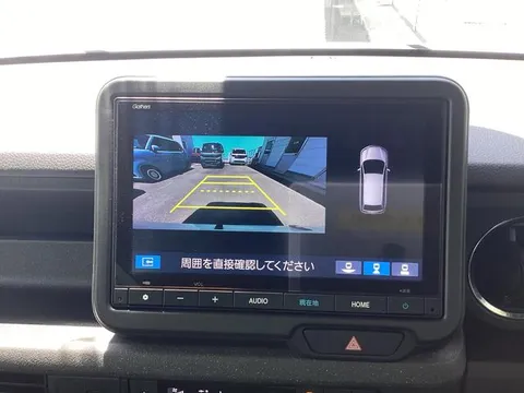 Honda N-BOX Custom