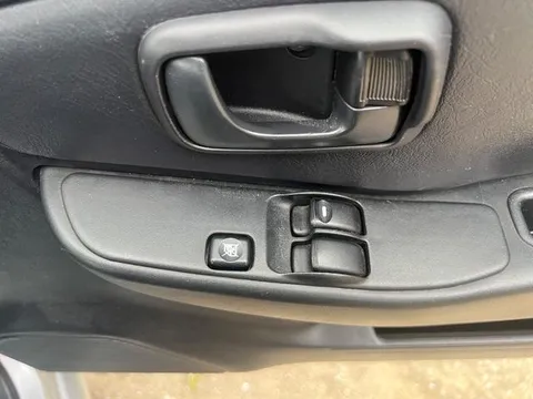 Nissan KIX