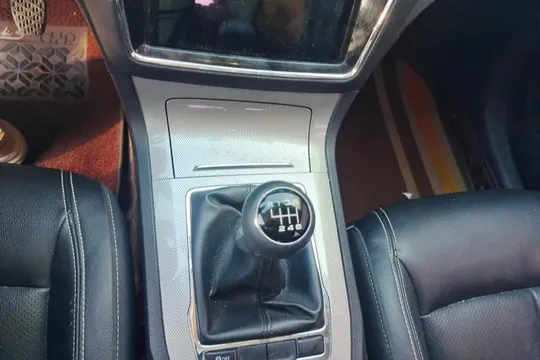 Roewe RX5
